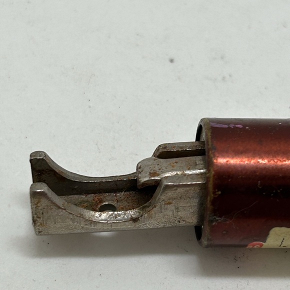 Seagram’s V.O. Canadian Whiskey, Vintage, Promotional Bottle Opener, All Metal - Picture 3 of 5